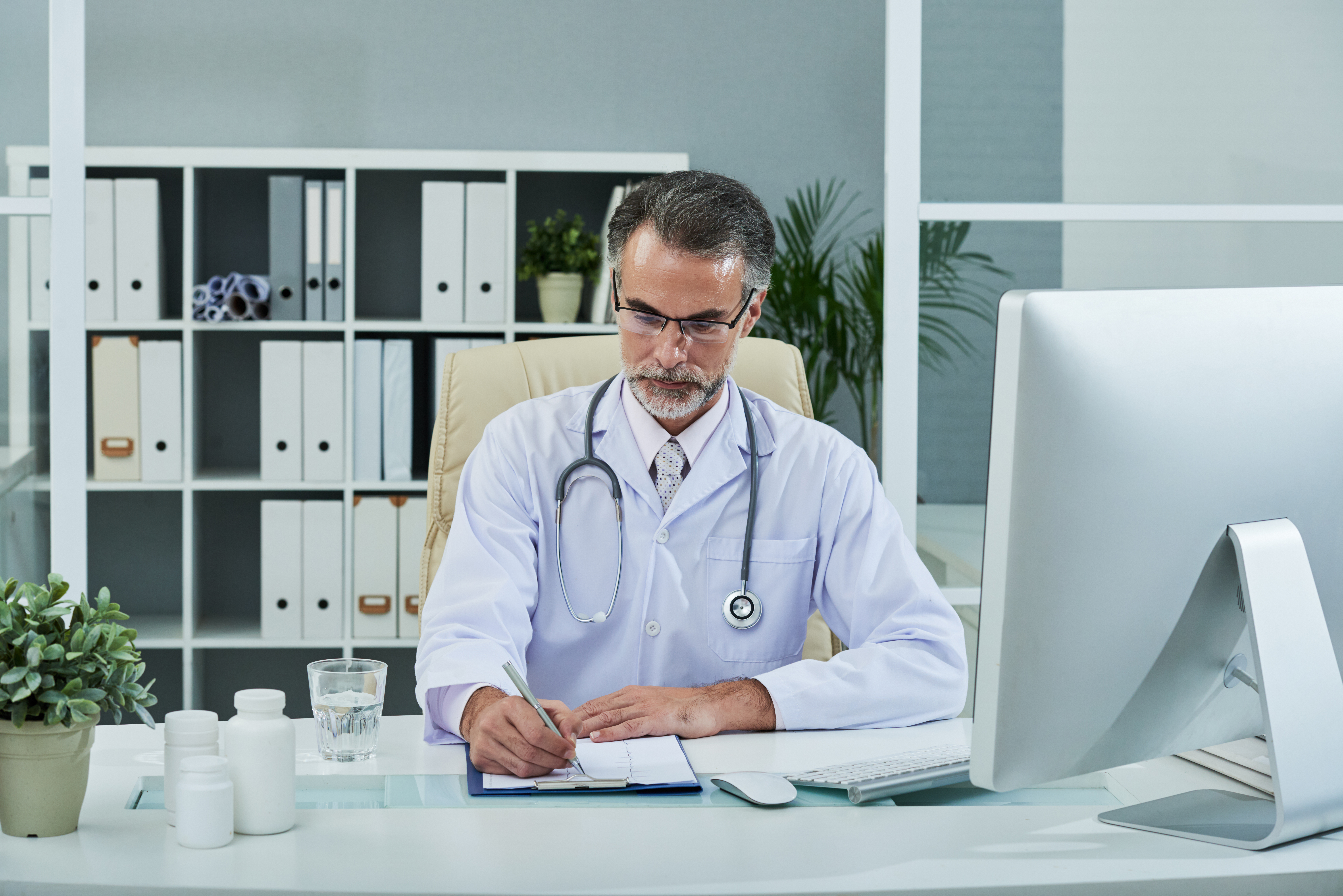 Essential Signs Your Body is Calling for a General Physician Consultation
